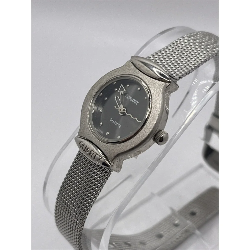 Vintage Consort Women's Watch Silver 23mm Dial Mesh Metal Band- New‎ Battery